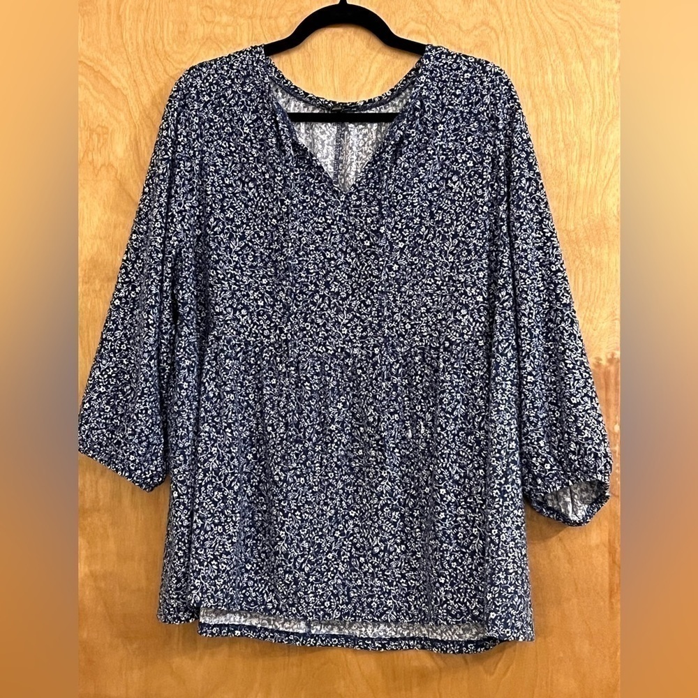 Lane Bryant Navy Floral Top 14/16